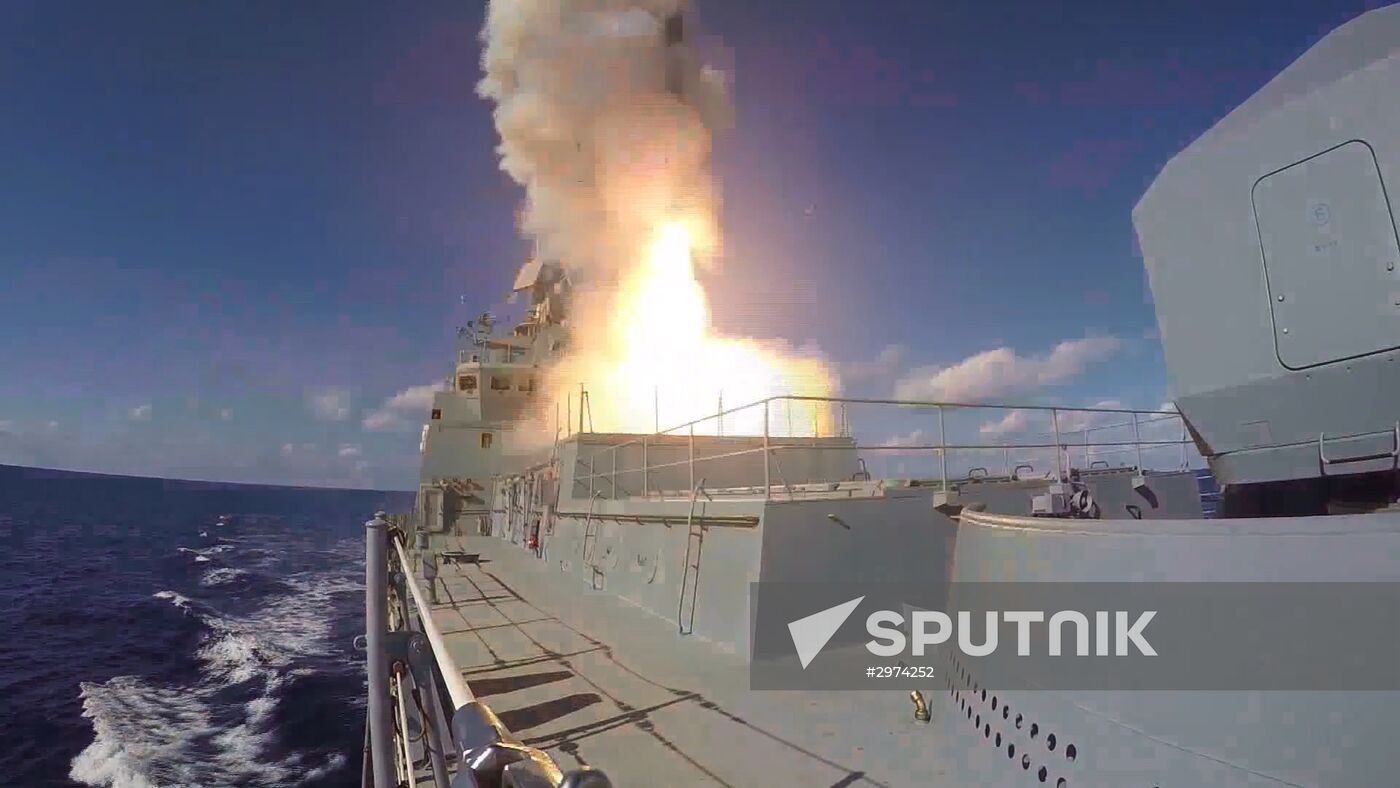 Admiral Kuznetsov aircraft carrier and Admiral Grigorovich patrol ship deployed in Syria for the first time ever