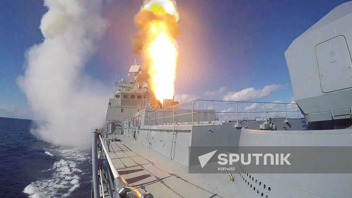 Admiral Kuznetsov aircraft carrier and Admiral Grigorovich patrol ship deployed in Syria for the first time ever