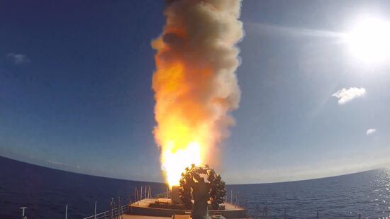 Admiral Kuznetsov aircraft carrier and Admiral Grigorovich patrol ship deployed in Syria for the first time ever