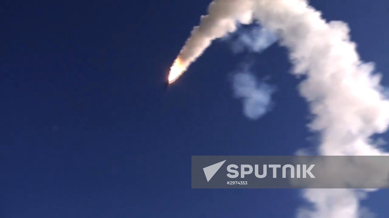 Russia's Oniks cruise missiles target terrorists' facilities in Syria