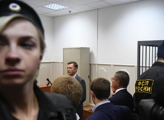 Court considers arrest warrant for Alexei Ulyukayev