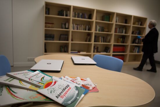 Pushkin Institute Russian language center opens in Paris