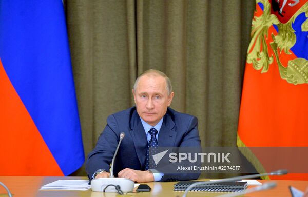 President Vladimir Putin holds meeting with Defense Ministry and defense industry leadership