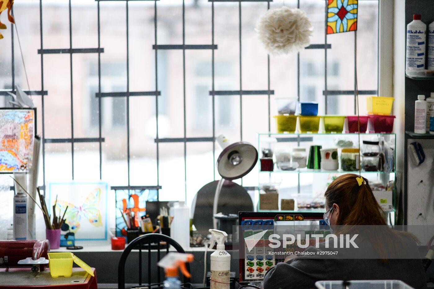 Mirror and stain glass production in Veliky Novgorod
