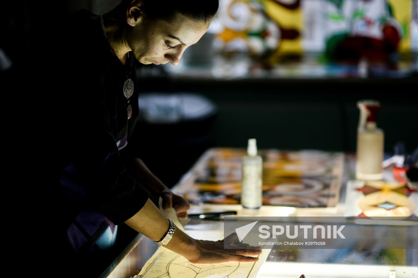 Mirror and stain glass production in Veliky Novgorod