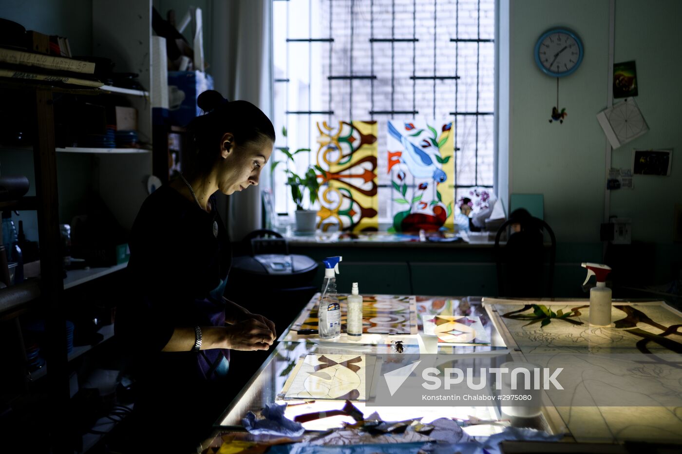 Mirror and stain glass production in Veliky Novgorod