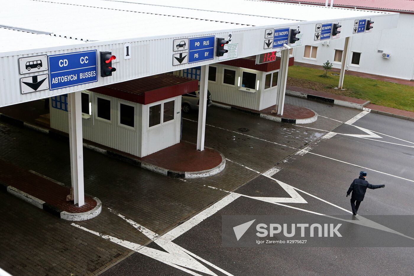 Mamonovo-Grzechotki border checkpoint in Kaliningrad Region