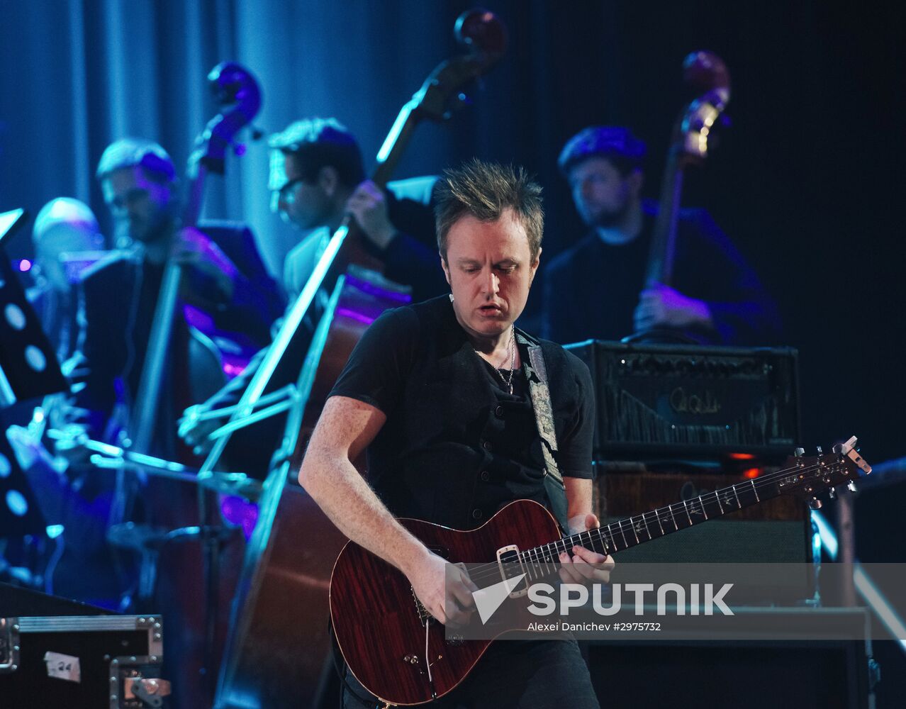 Deep Purple Ian Gillan gives concert in St. Petersburg