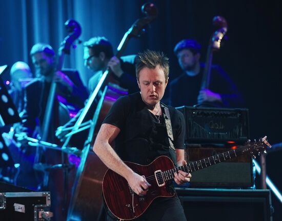 Deep Purple Ian Gillan gives concert in St. Petersburg