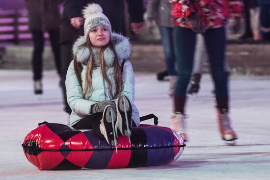 Street Rink opened for skating in Gorky Park