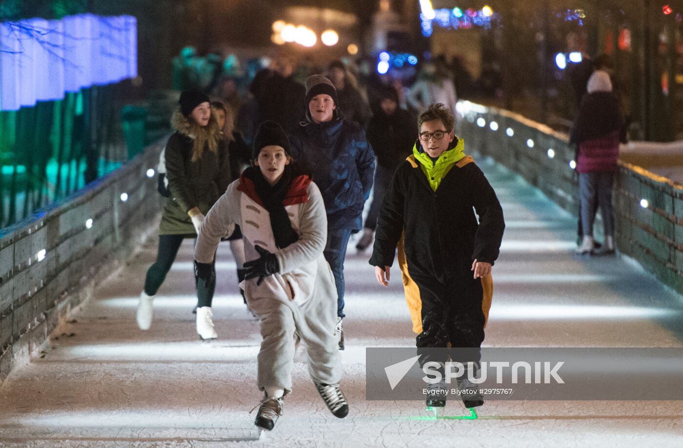 Street Rink opened for skating in Gorky Park