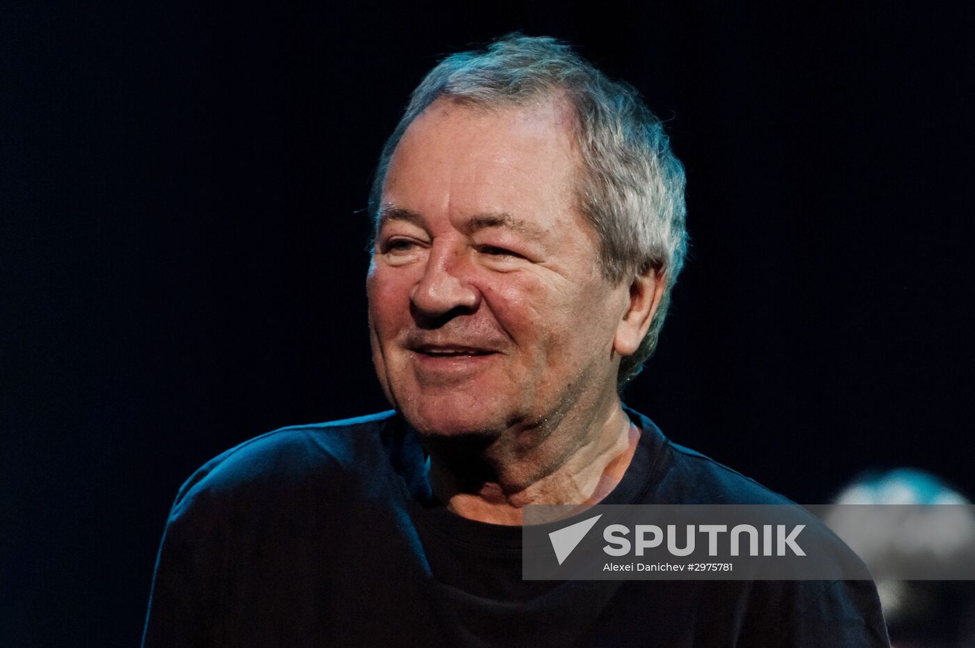 Deep Purple Ian Gillan gives concert in St. Petersburg