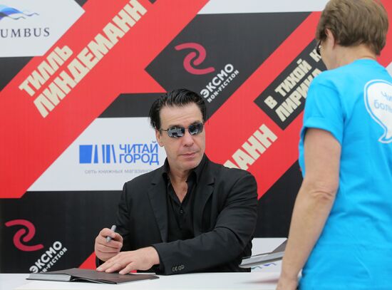 Rammstein frontman Till Lindemann presents his book in Moscow