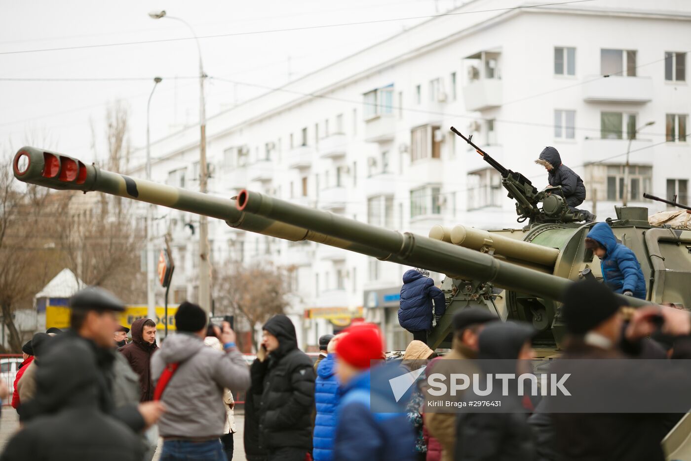 Exhibition of military equipment in Volgograd