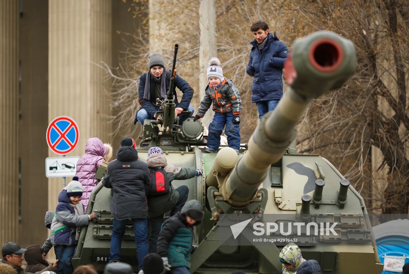 Exhibition of military equipment in Volgograd