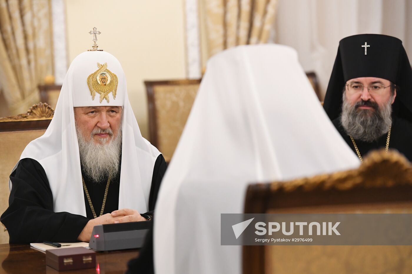 Patriarch of Moscow Kirill meets with heads of local Orthodox churches