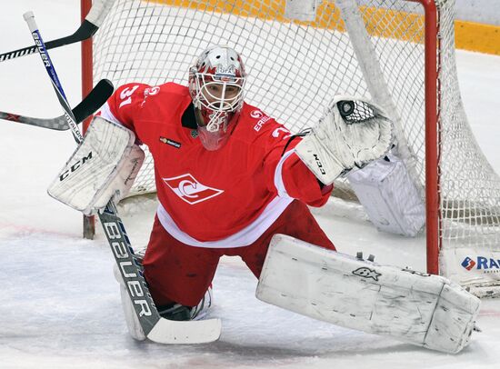 Ice hockey. Kontinental Hockey League. Spartak vs. Metallurg (Magnitogorsk)