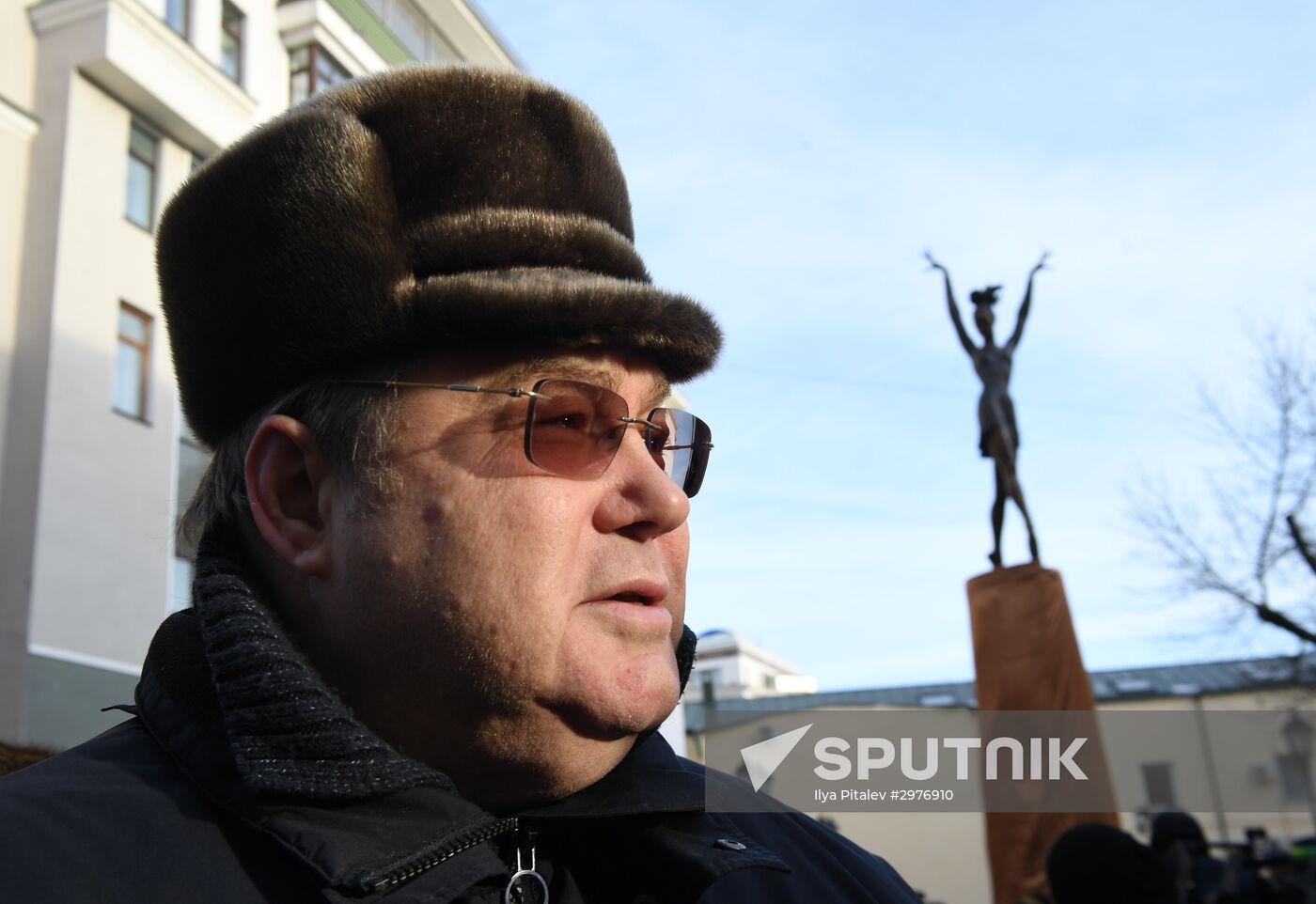 Maya Plisetskaya monument unveiled in Moscow