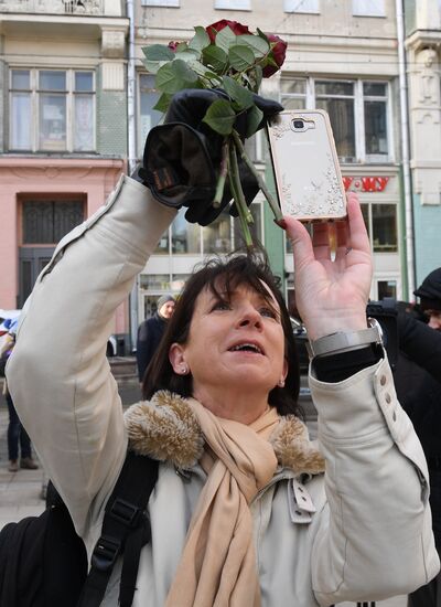 Maya Plisetskaya monument unveiled in Moscow