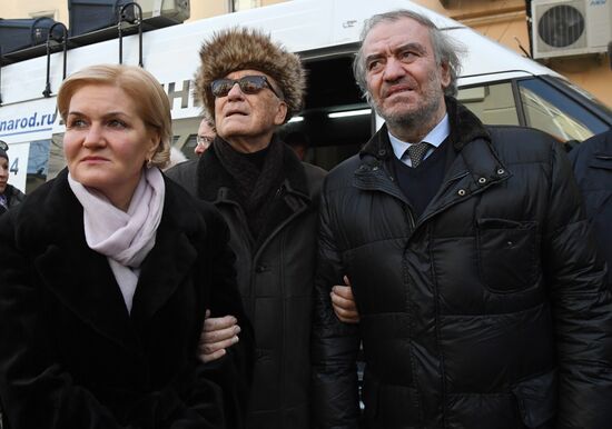 Maya Plisetskaya monument unveiled in Moscow