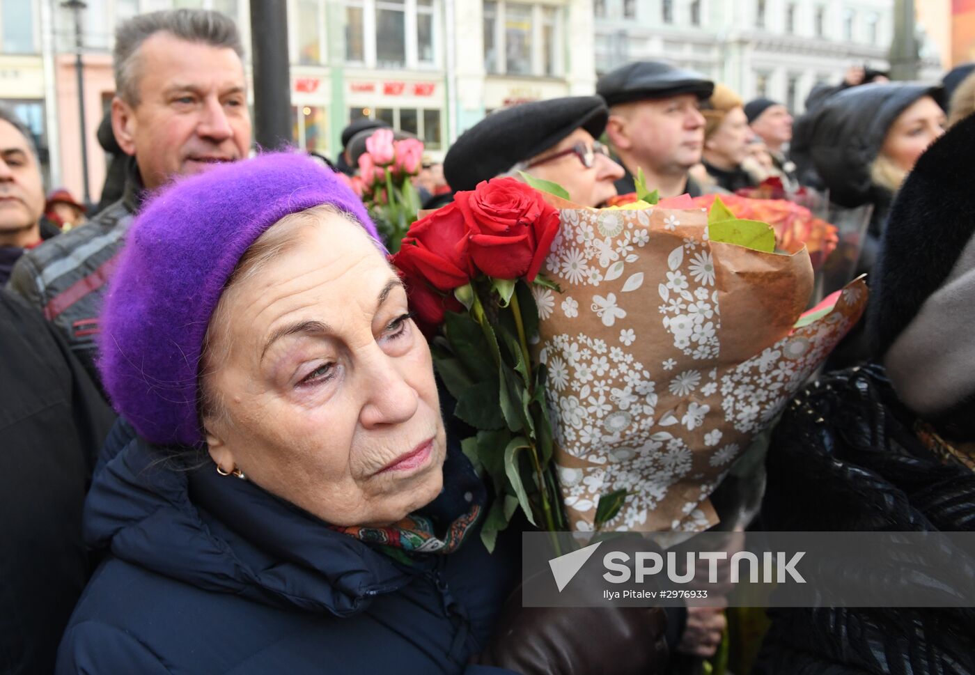 Maya Plisetskaya monument unveiled in Moscow