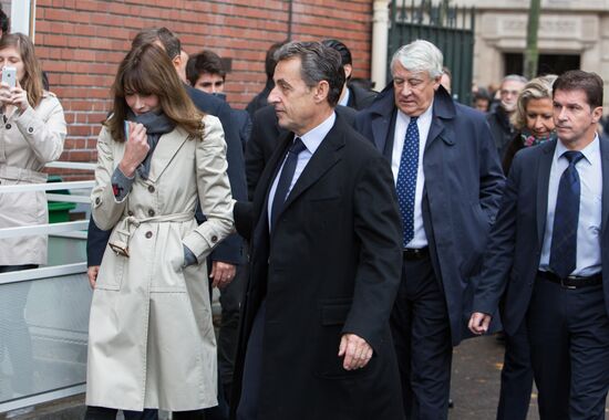 The Repulicans party holds first primaries in Paris