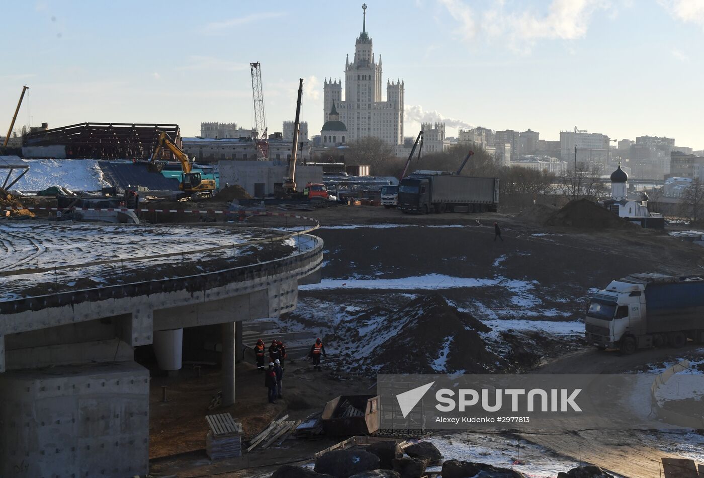 Building Zaryadye Park in Moscow