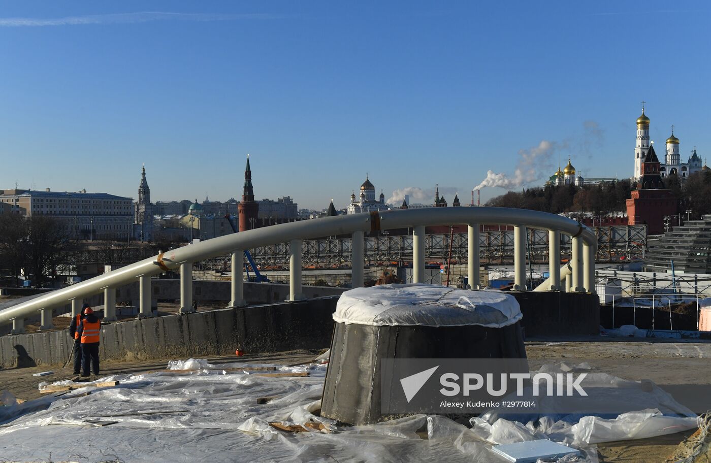 Building Zaryadye Park in Moscow