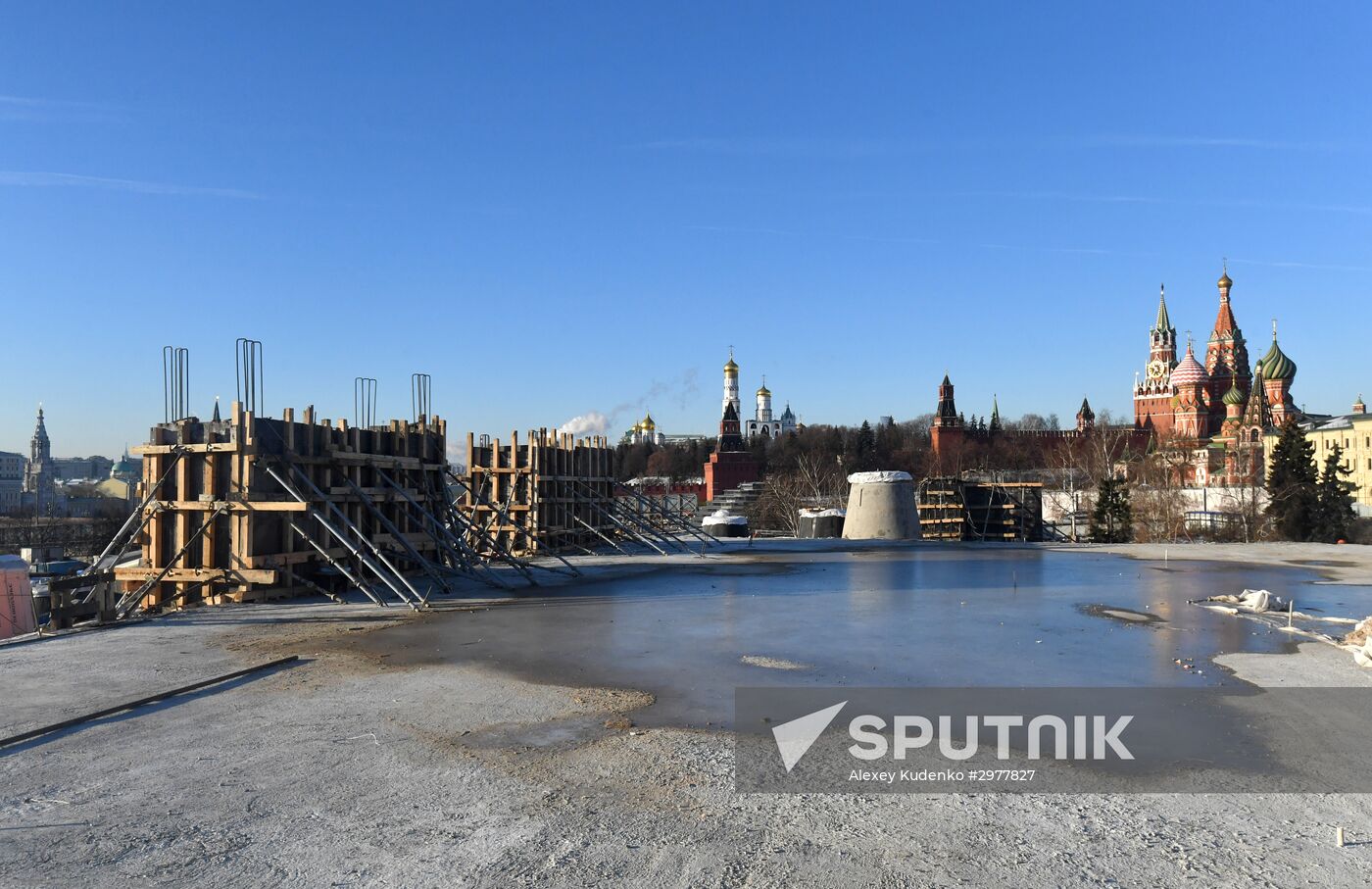 Building Zaryadye Park in Moscow
