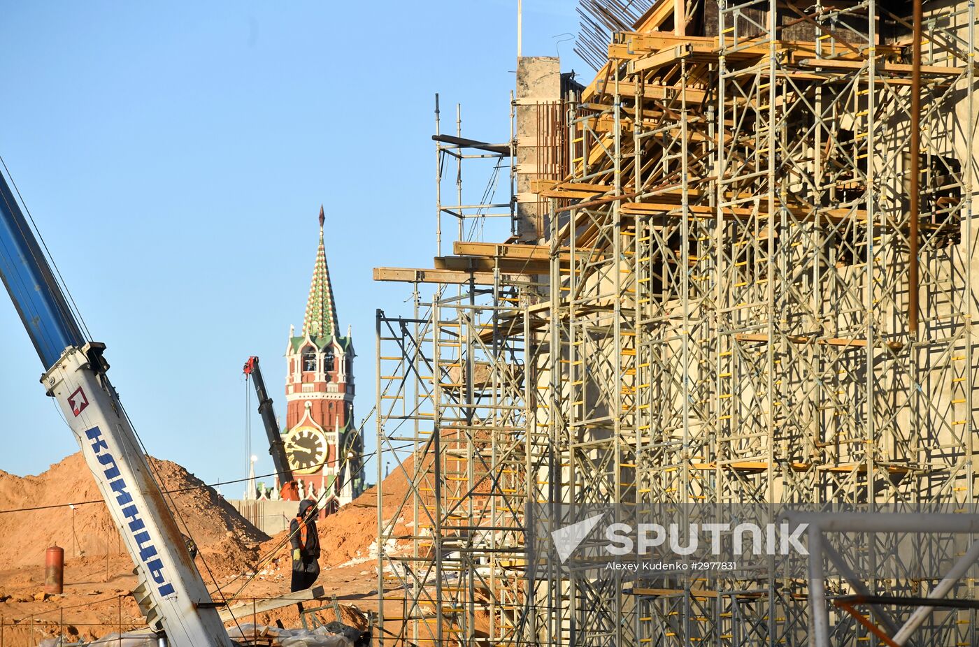 Building Zaryadye Park in Moscow