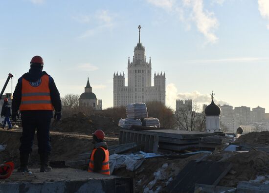 Building Zaryadye Park in Moscow