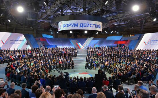 Russian President Vladimir Putin attends concluding meeting of Russian Popular Front’s interregional forum