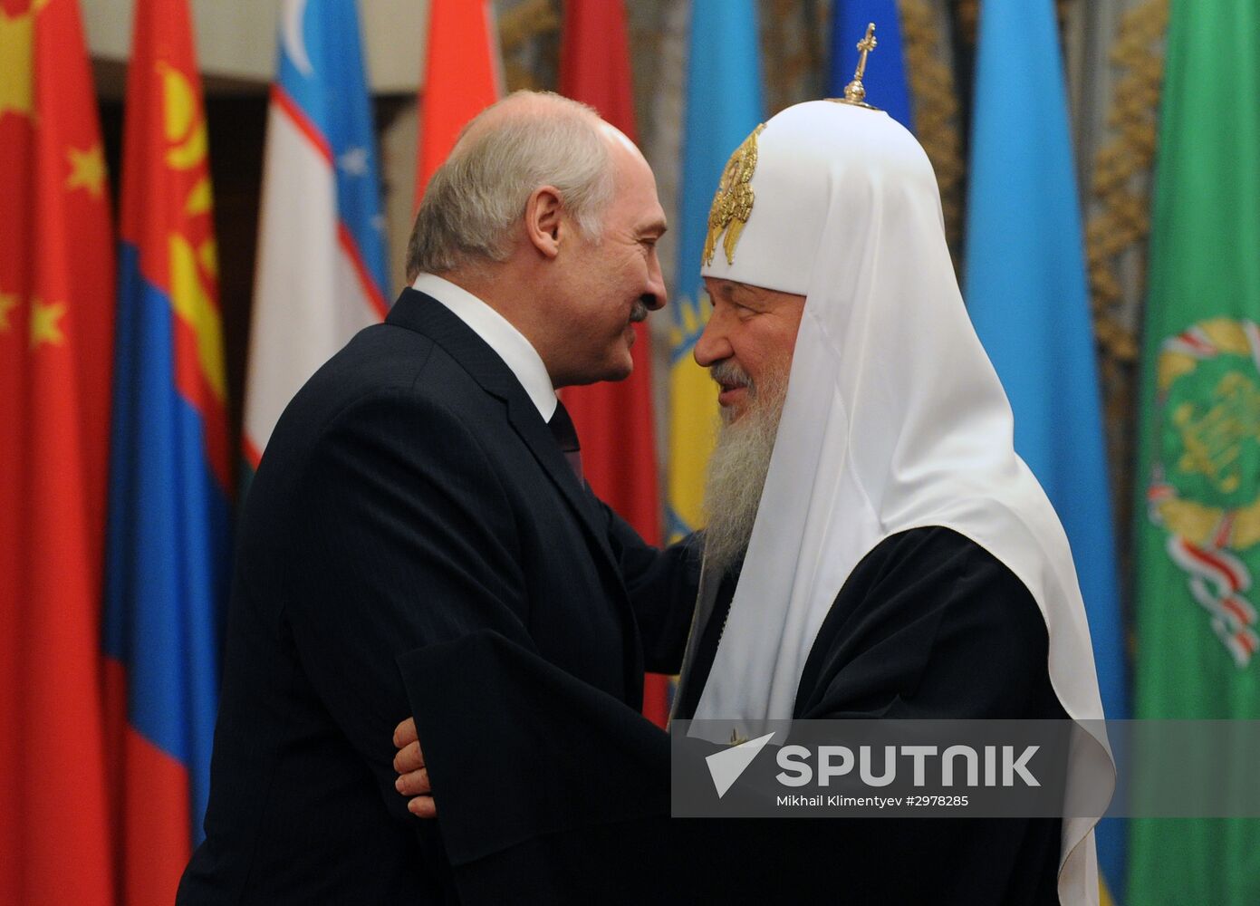 President Putin, Prime Minister Medvedev and Belarusian President Lukashenko wish happy birthday to Patriarch Kirill