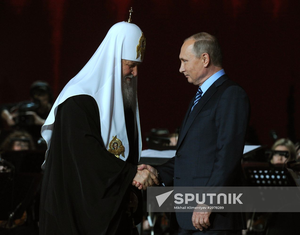 Russian President Putin, Premier Dmitri Medvedev and Belarusian President Lukashenko wish Patriarch Kirill happy birthday