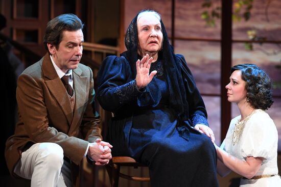 Rehearsal of play "Trees Die Standing Tall"