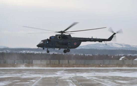 Russian Navy's naval aviation receives first Arctic helicopter Mig Mi-8AMTSh-VA