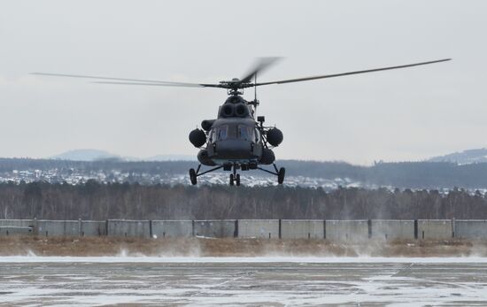 Russian Navy's naval aviation receives first Arctic helicopter Mig Mi-8AMTSh-VA