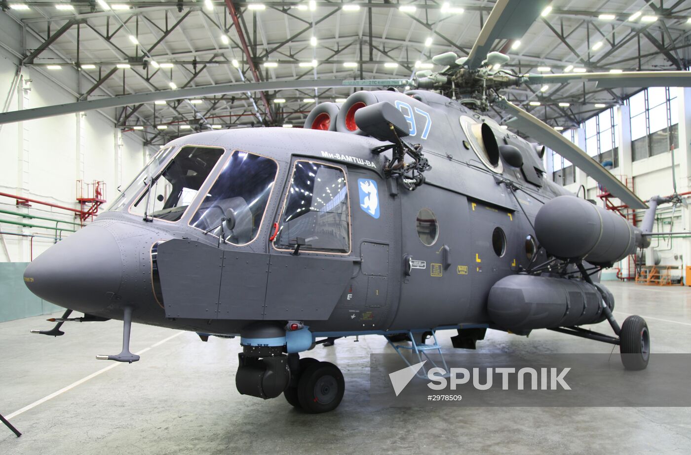 Russian Navy's naval aviation receives first Arctic helicopter Mig Mi-8AMTSh-VA