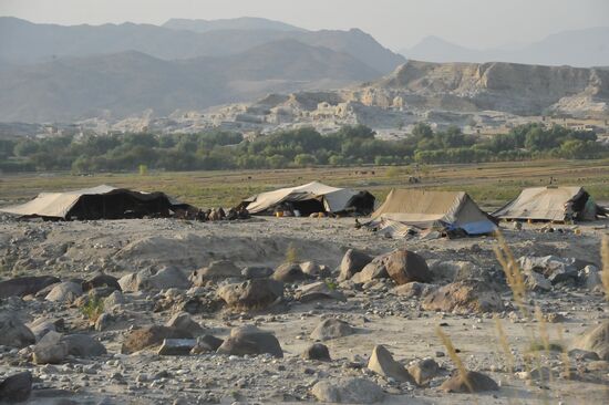 Nomadic camp in Tangi-Abrishom Gorge