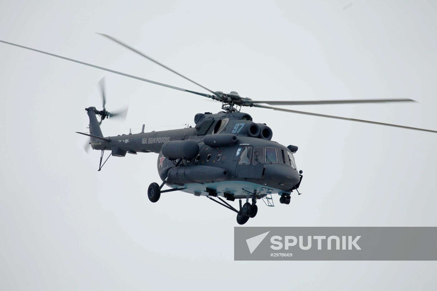 Russian Navy's naval aviation receives first Arctic helicopter Mig Mi-8AMTSh-VA