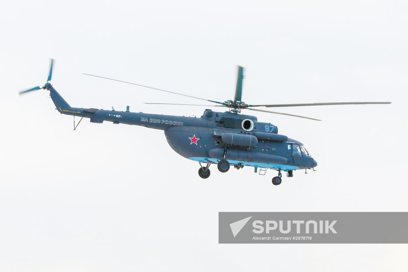 Russian Navy's naval aviation receives first Arctic helicopter Mig Mi-8AMTSh-VA