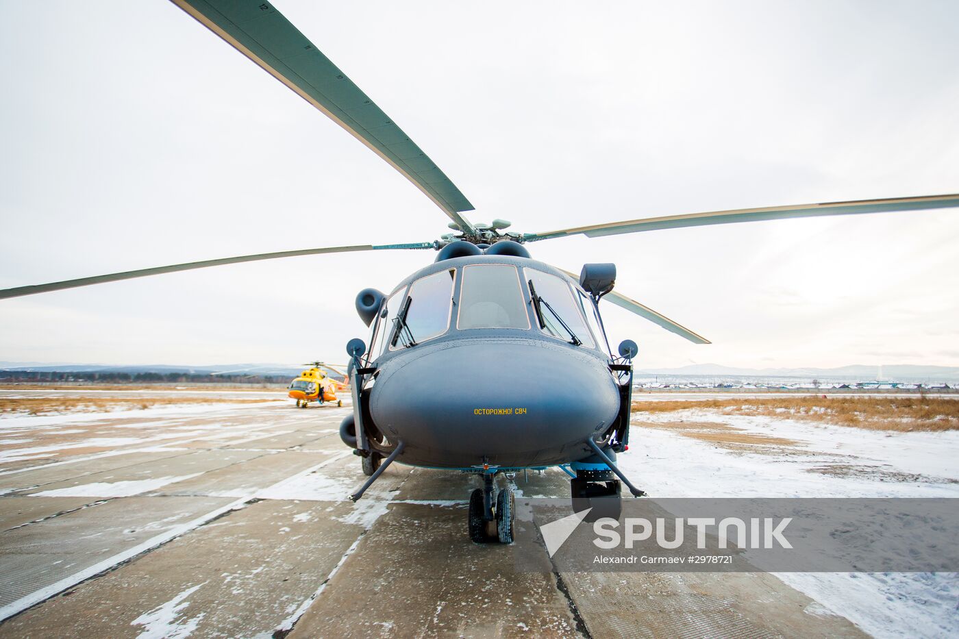 Russian Navy's naval aviation receives first Arctic helicopter Mig Mi-8AMTSh-VA