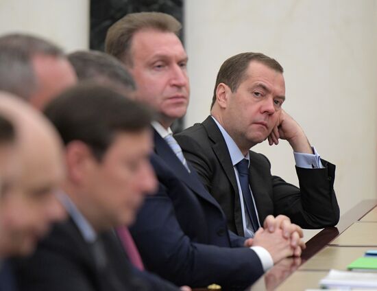 President Vladimir Putin holds meeting with Government members