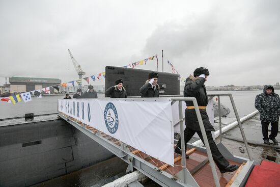 Kolpino submarine transferred to Russian Navy