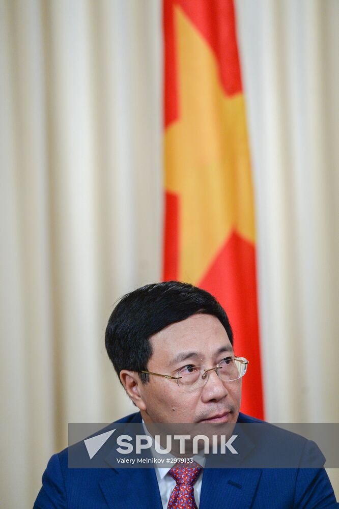 Russian Foreign Minister Sergei Lavrov meets with Foreign Minister of Vietnam Pham Binh Minh