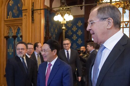 Russian Foreign Minister Sergei Lavrov meets with Foreign Minister of Vietnam Pham Binh Minh