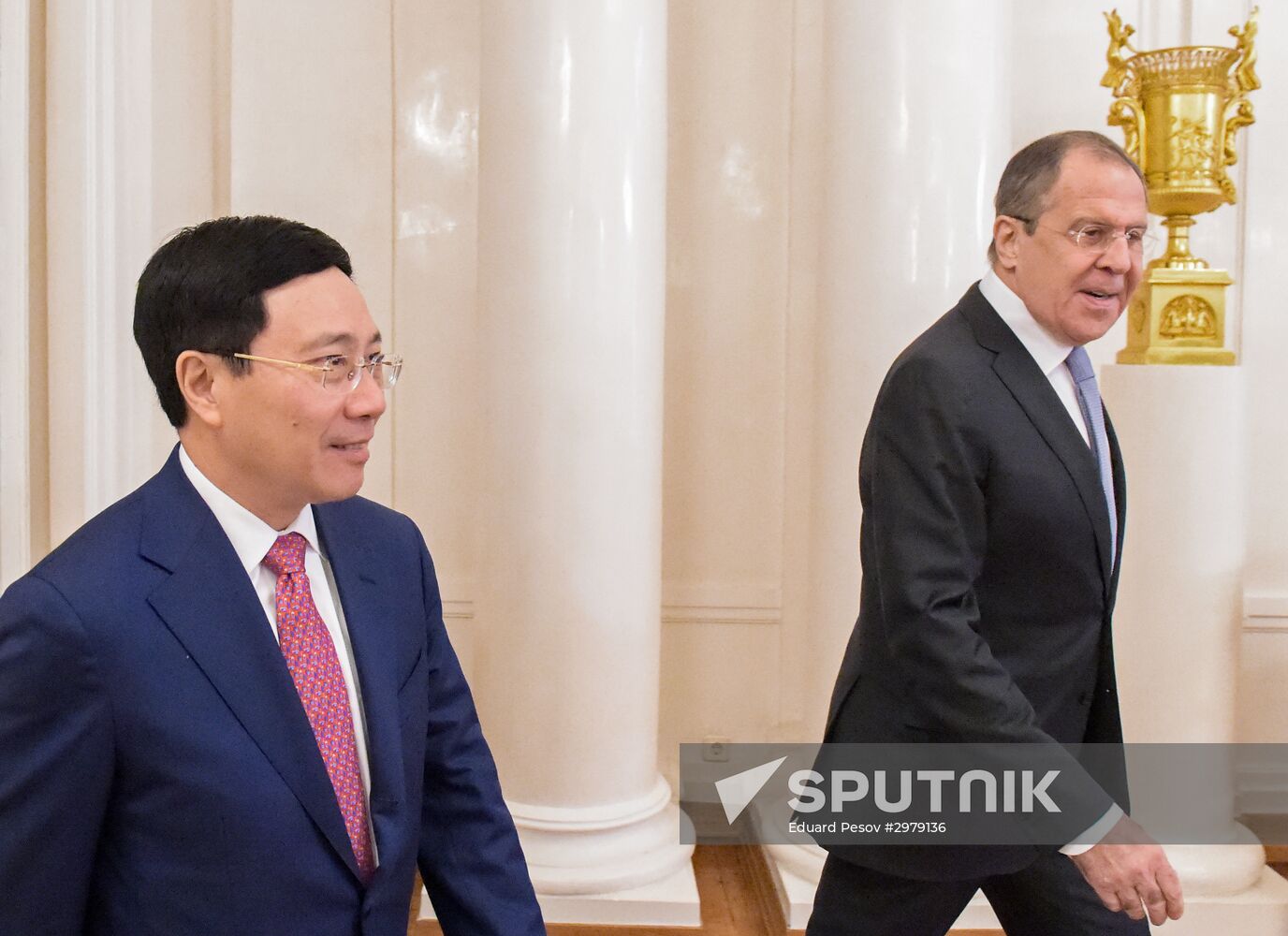 Russian Foreign Minister Sergei Lavrov meets with Foreign Minister of Vietnam Pham Binh Minh