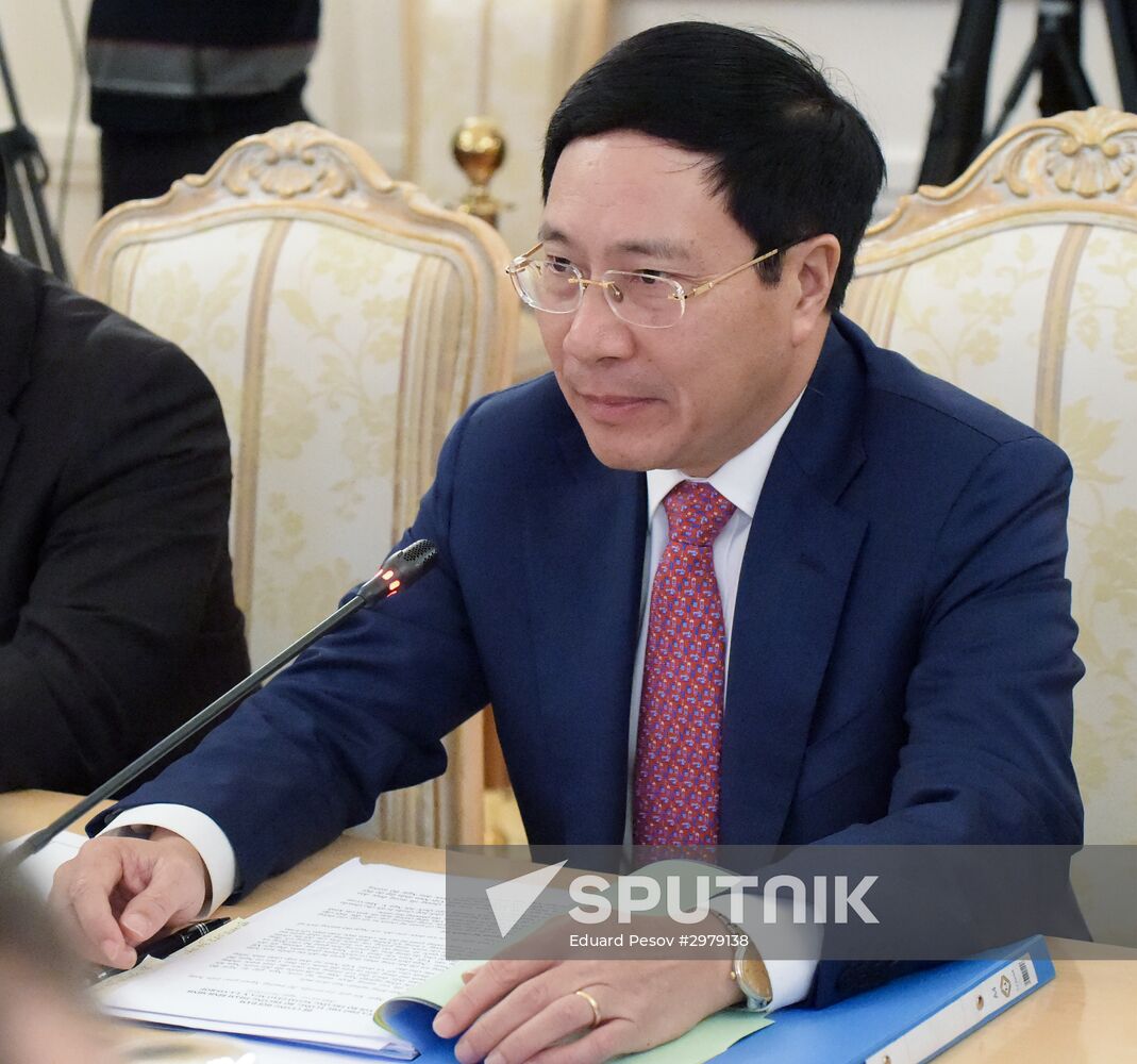 Russian Foreign Minister Sergei Lavrov meets with Foreign Minister of Vietnam Pham Binh Minh