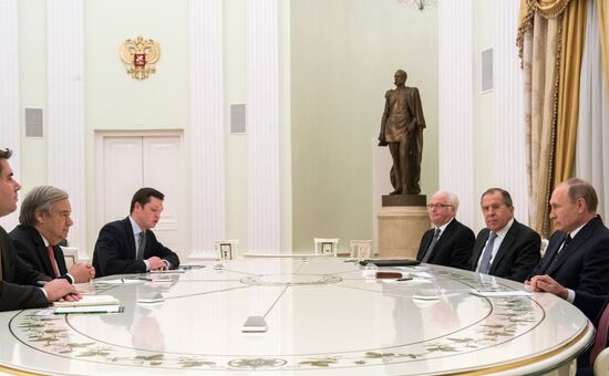 Russian President Vladimir Putin meets with new UN Secretary General Attonio Guterres