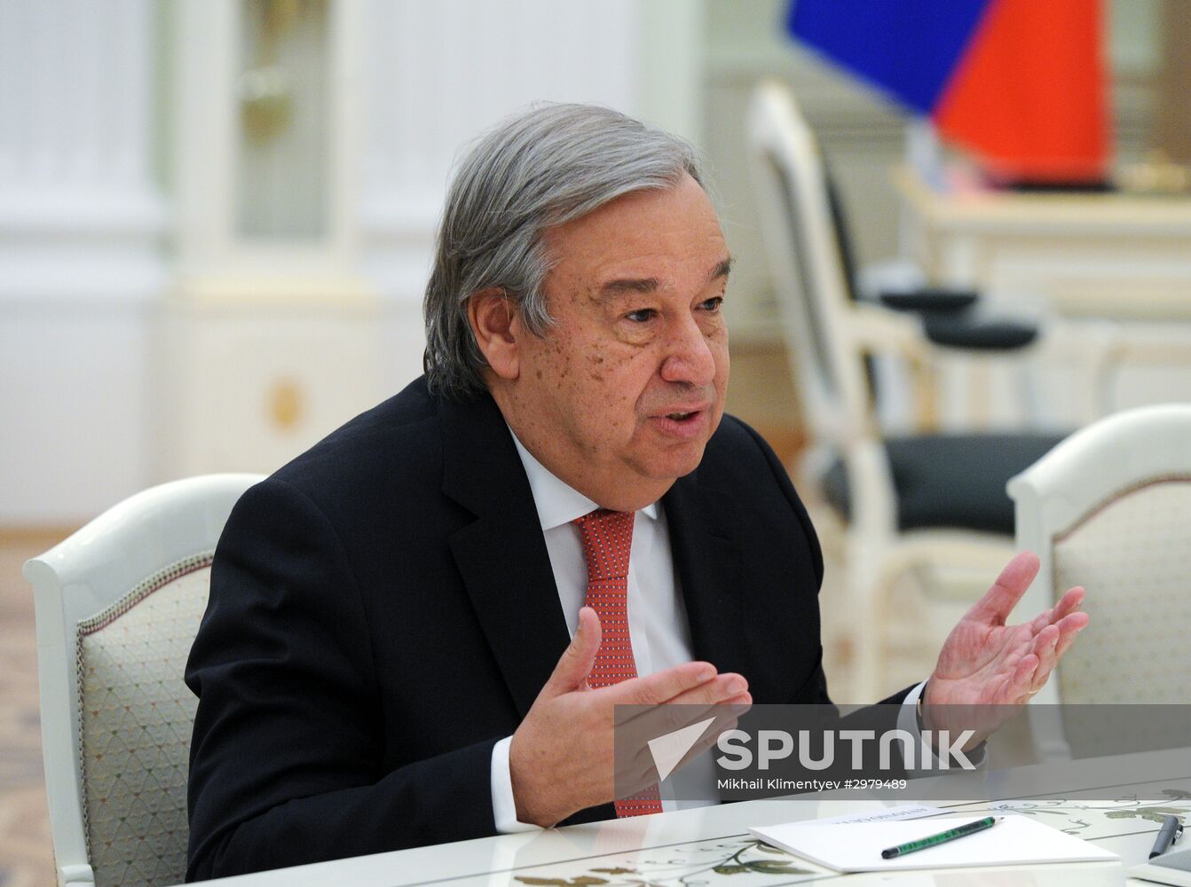 Russian President Vladimir Putin met witn newly elect UN secretary general Attonio Guterres